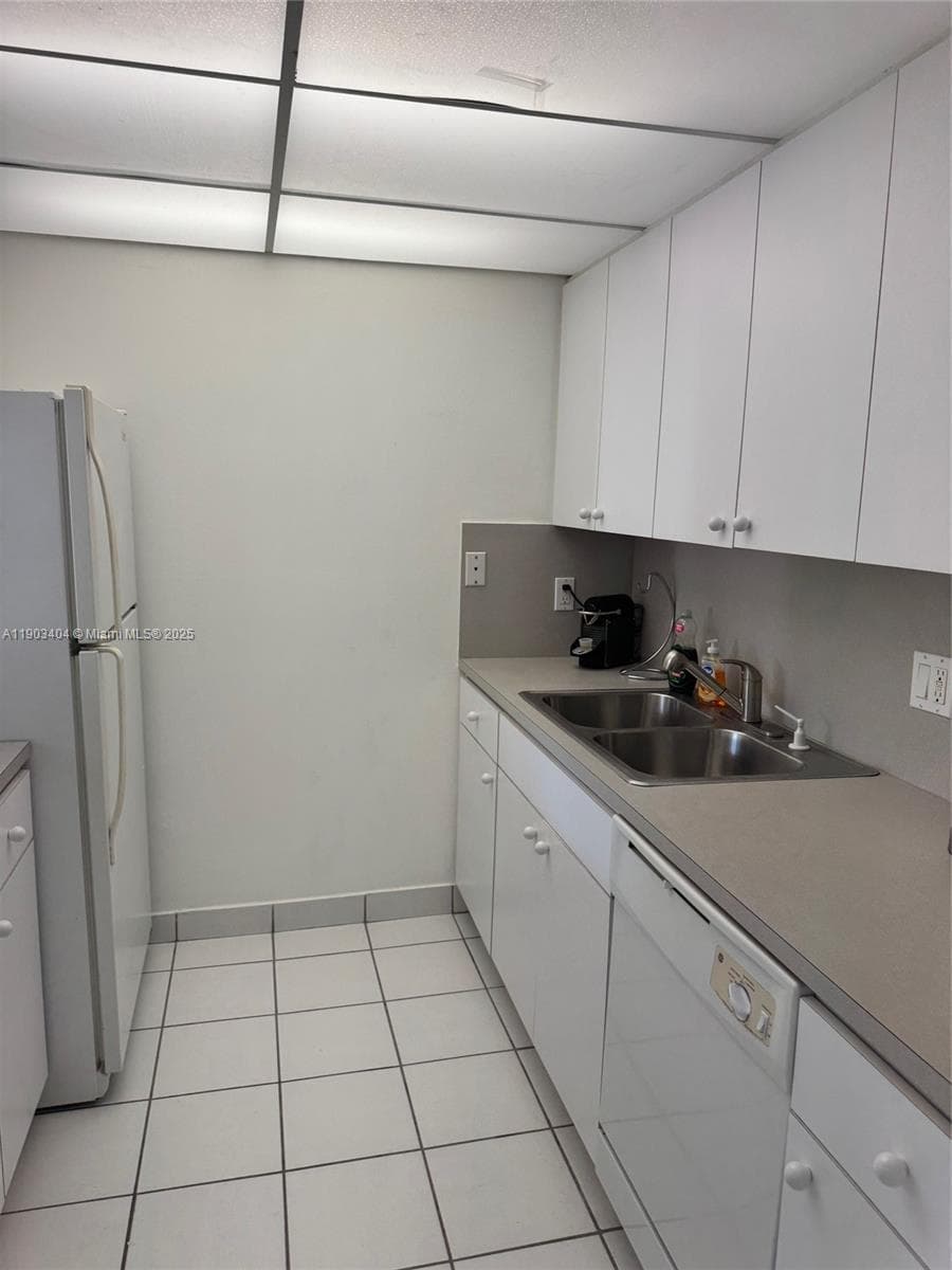 14401 N Kendall Dr # 303N, Miami, FL 33186 photo 4