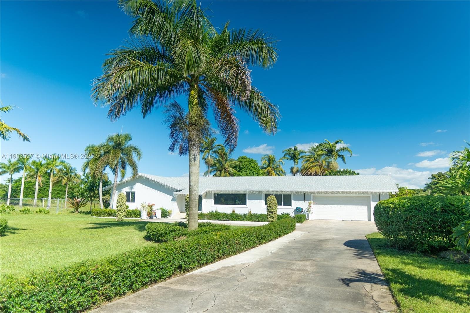 19245 SW 188th St, Miami, FL 33187 photo 2