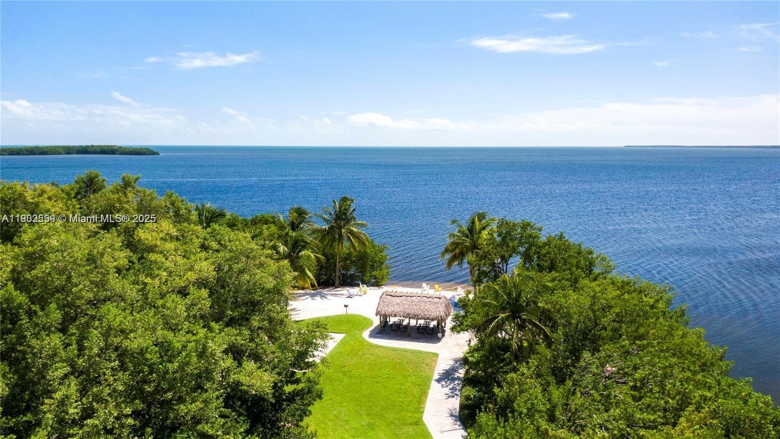 5863 Paradise Point Dr, Palmetto Bay, FL 33157 photo 4