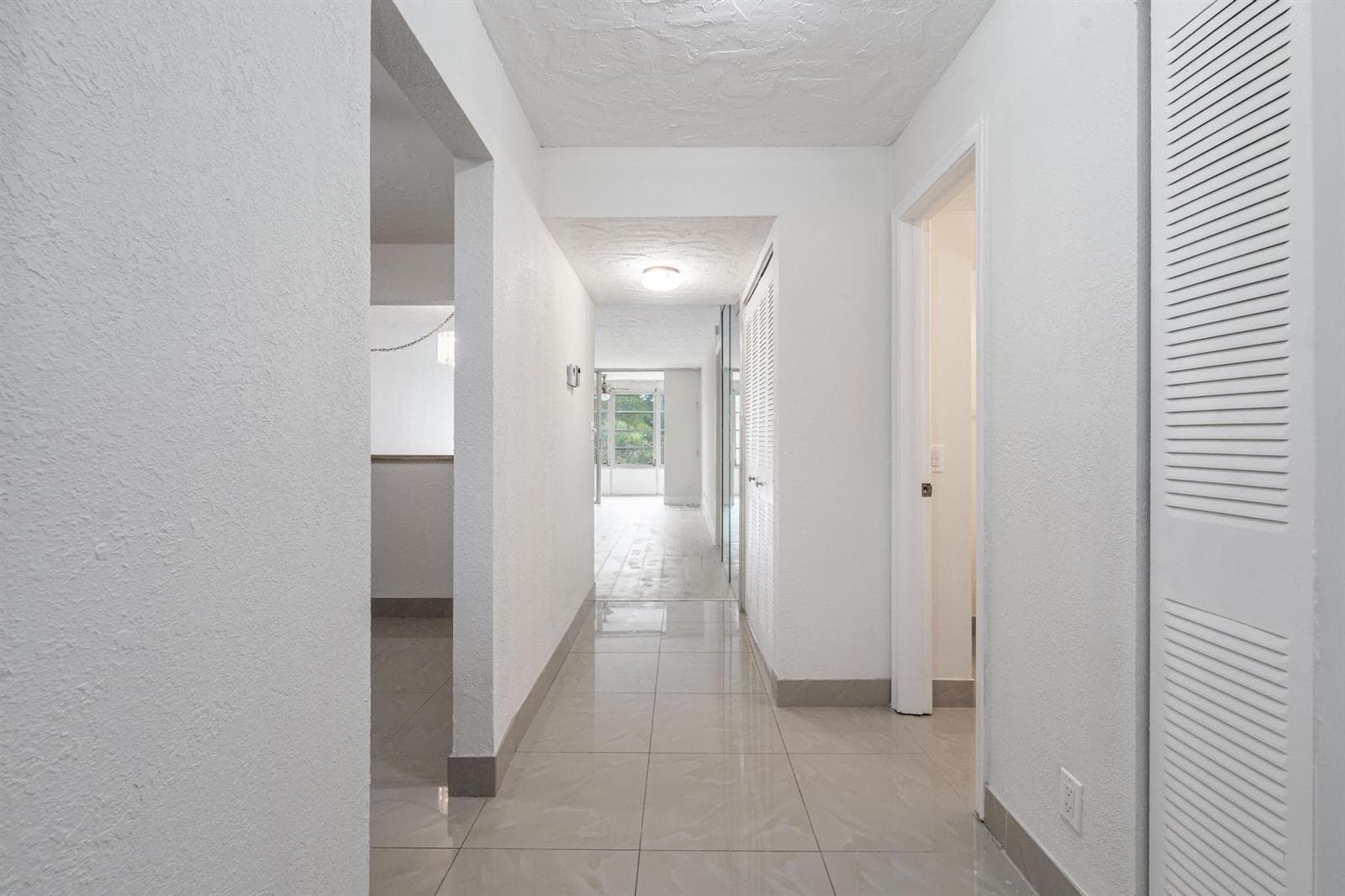 2551 Aragon Boulevard # 406, Sunrise, FL 33322 photo 4