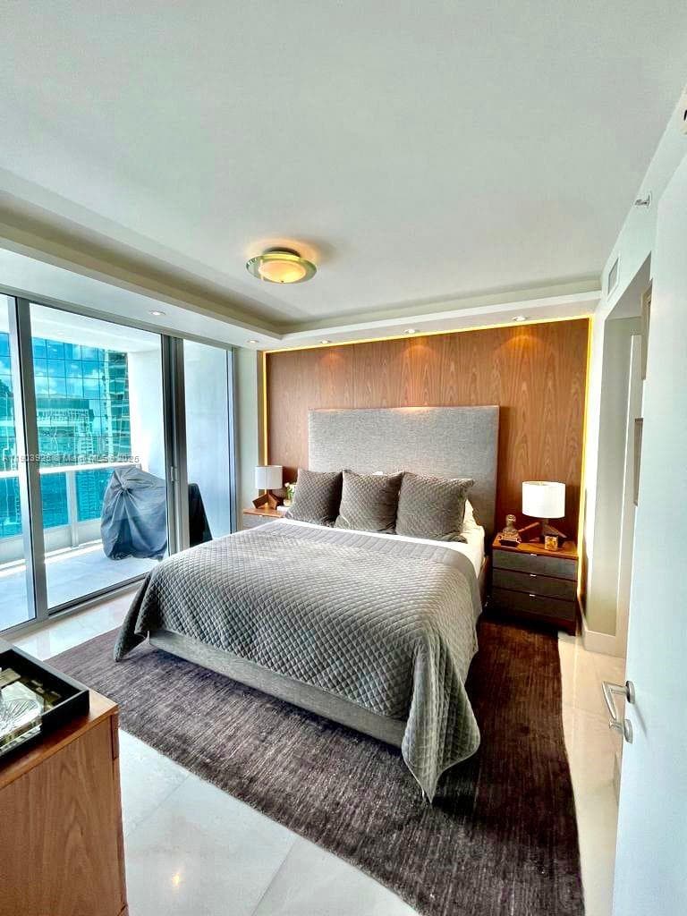 200 BISCAYNE BOULEVARD WAY # 4310, Miami, FL 33131 photo 2