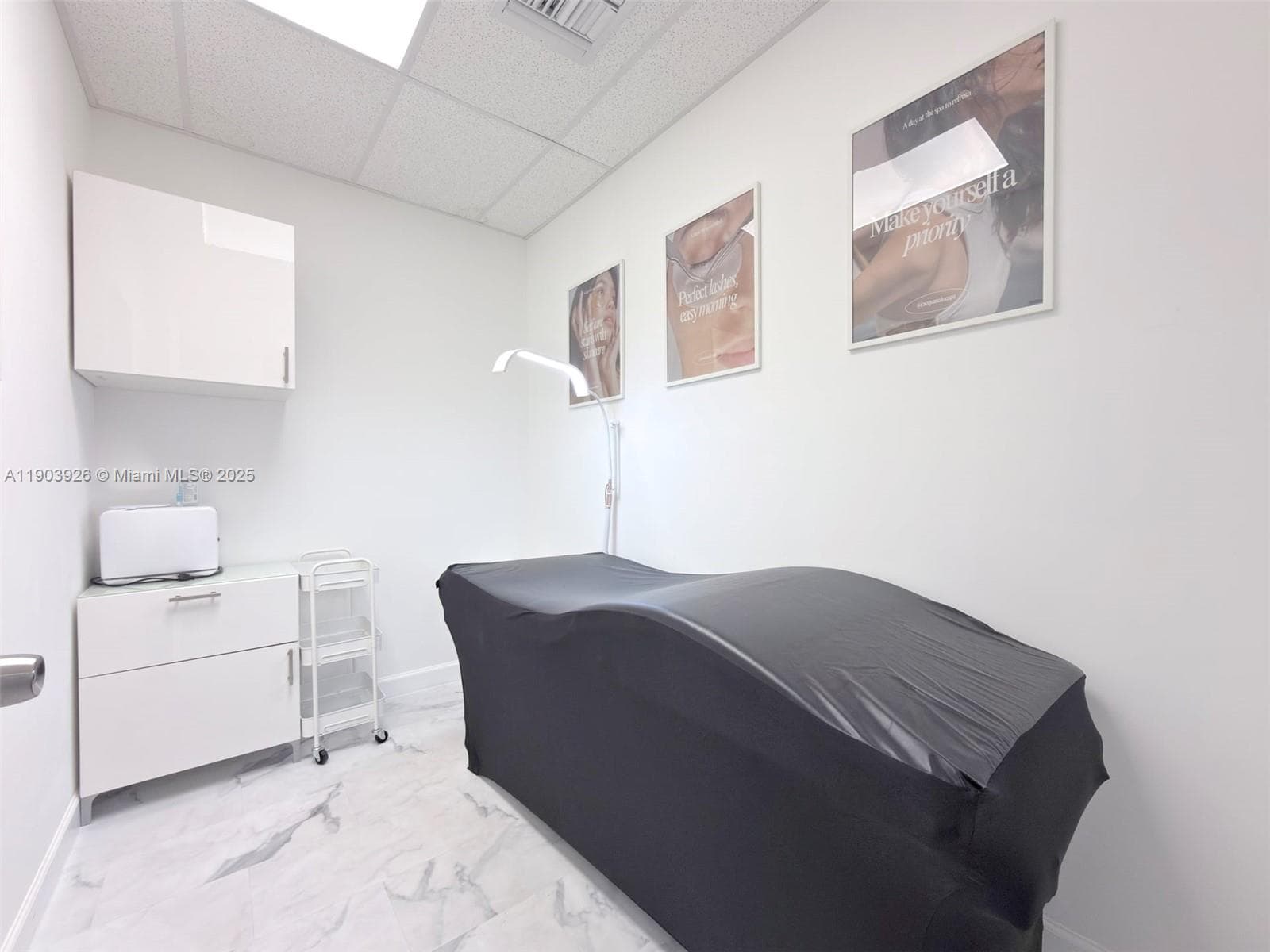 218 Commercial Blvd # 108, Lauderdale By The Sea, FL 33308