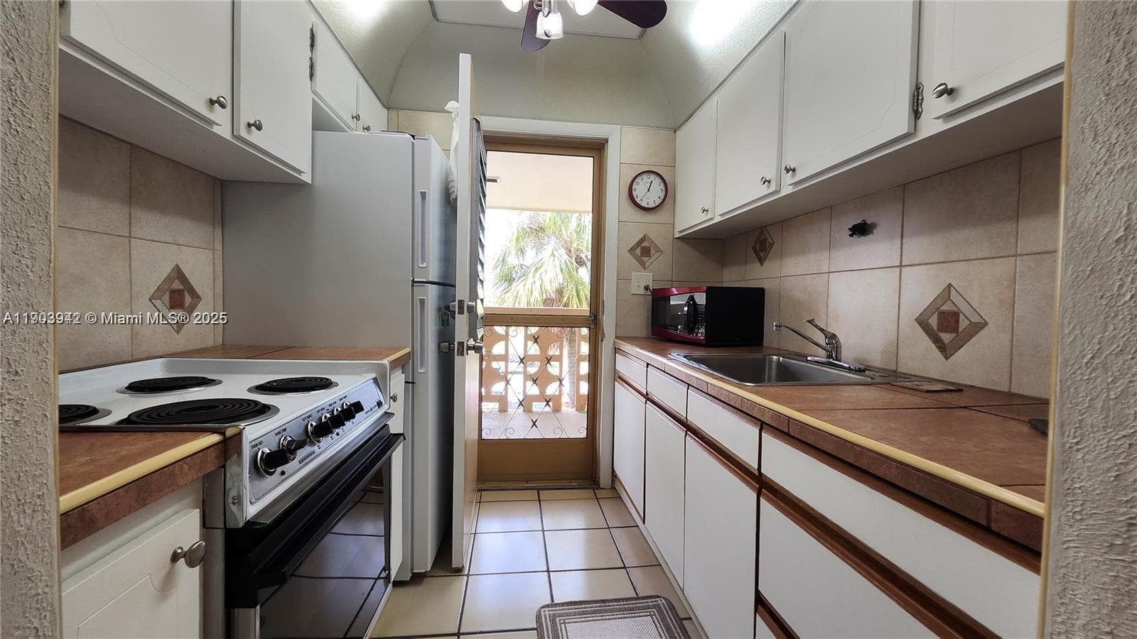 16901 NE 13th Ave # 306, Miami, FL 33162 photo 5