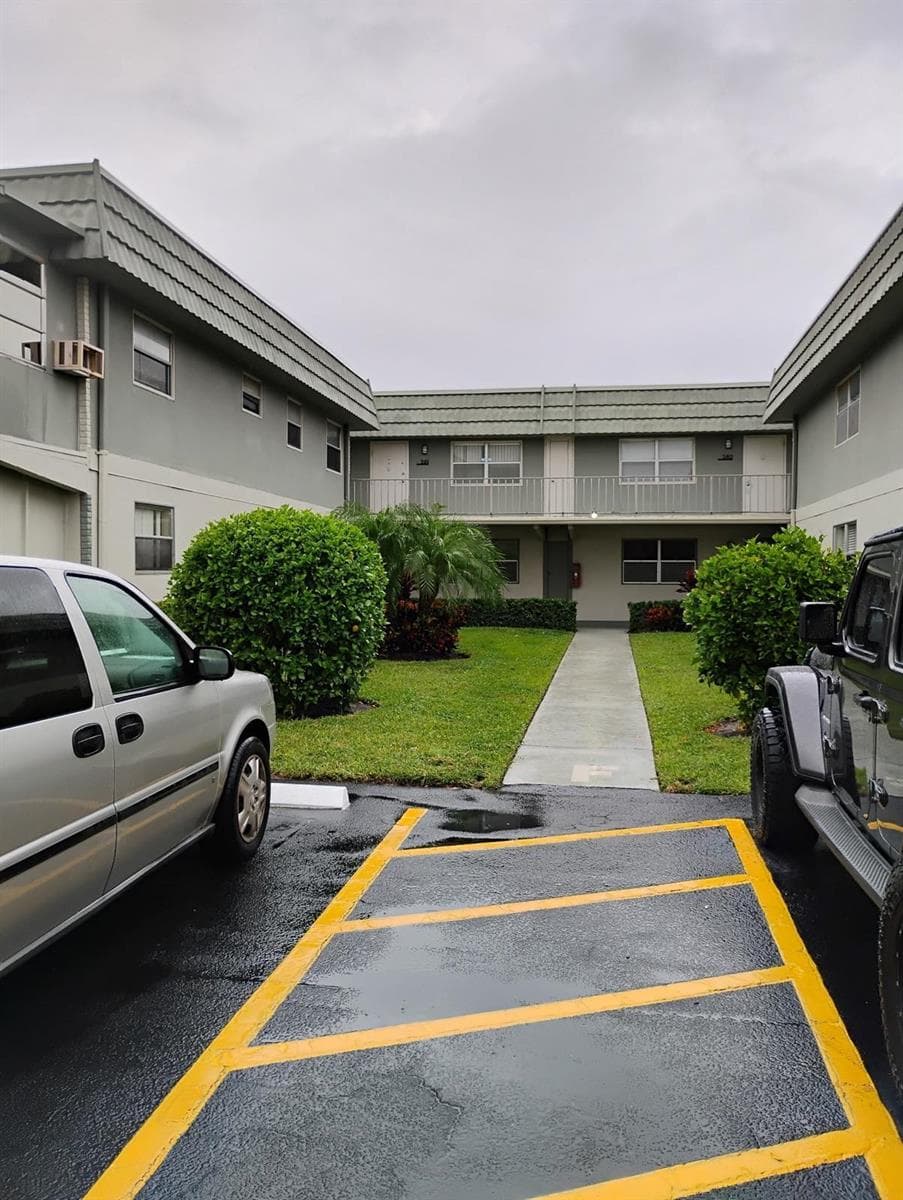 280 Flanders # F, Delray Beach, FL 33484 photo 3