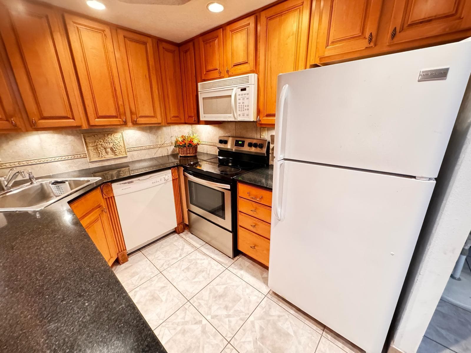 280 Flanders # F, Delray Beach, FL 33484 photo 4