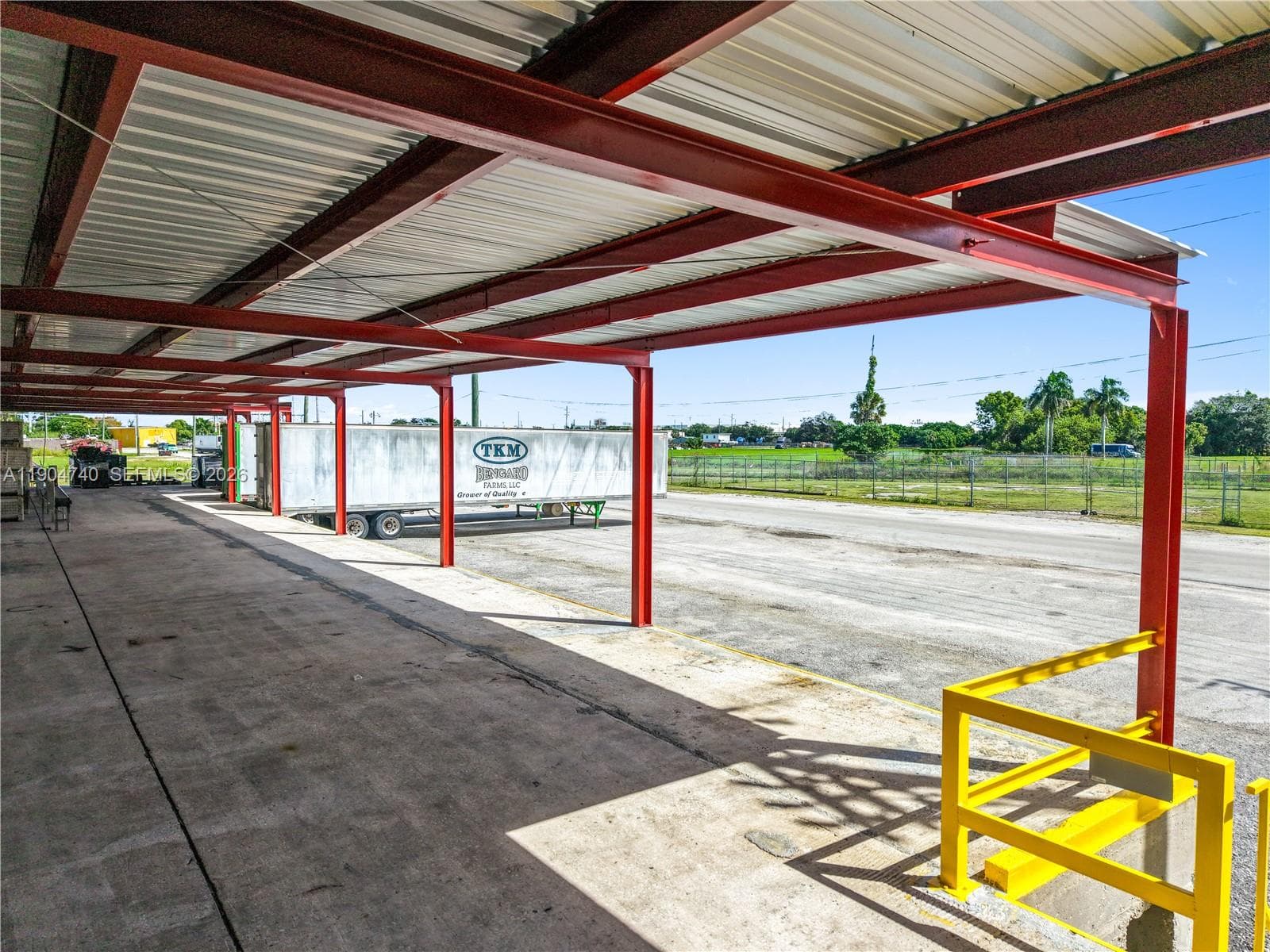901 NW 9th St, Belle Glade, FL 33430 photo 3