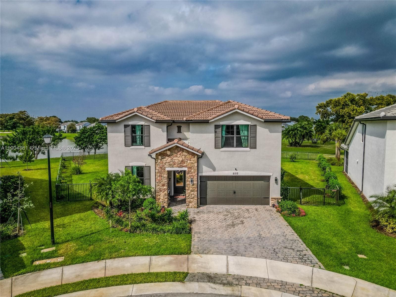 8152 NW 78th St, Tamarac, FL 33321 photo 4