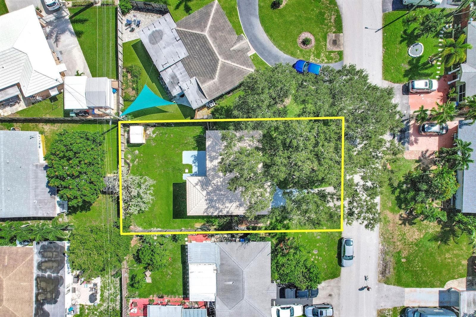 261 NE 45th Street, Oakland Park, FL 33334 photo 2
