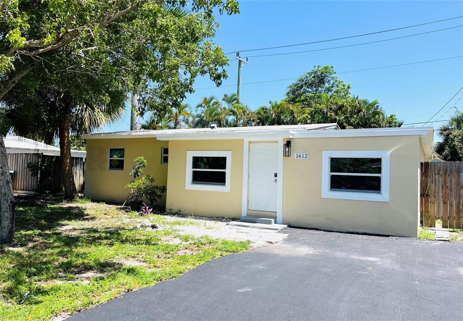 1412 NE 25th Court, Pompano Beach, FL 33064 photo 2