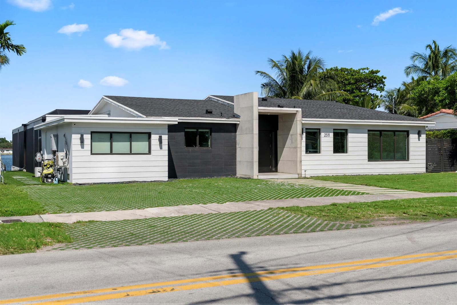 2511 NE 209th Terrace, Miami, FL 33180 photo 3