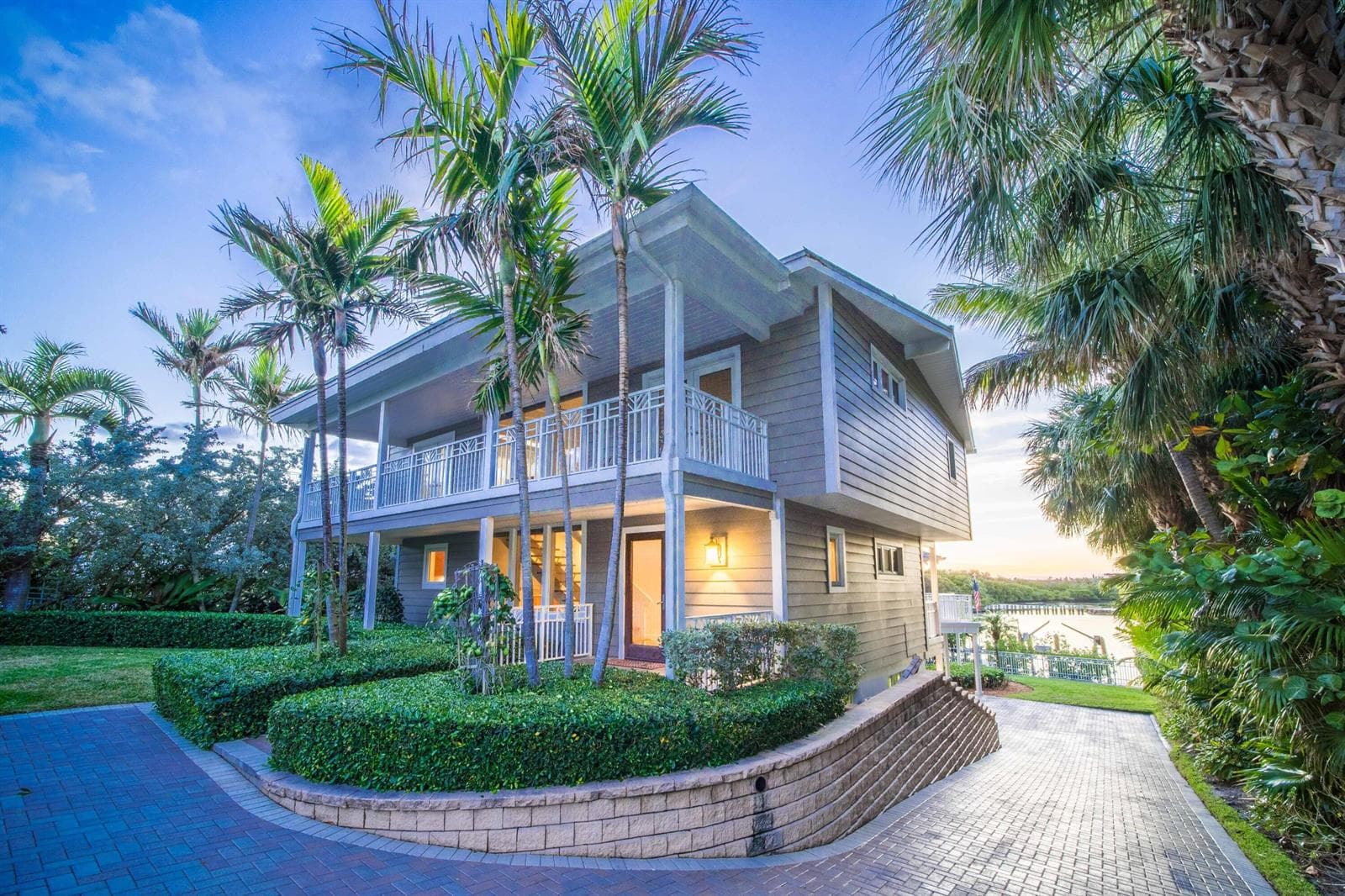 4000 S Ocean Boulevard, Lantana, FL 33462