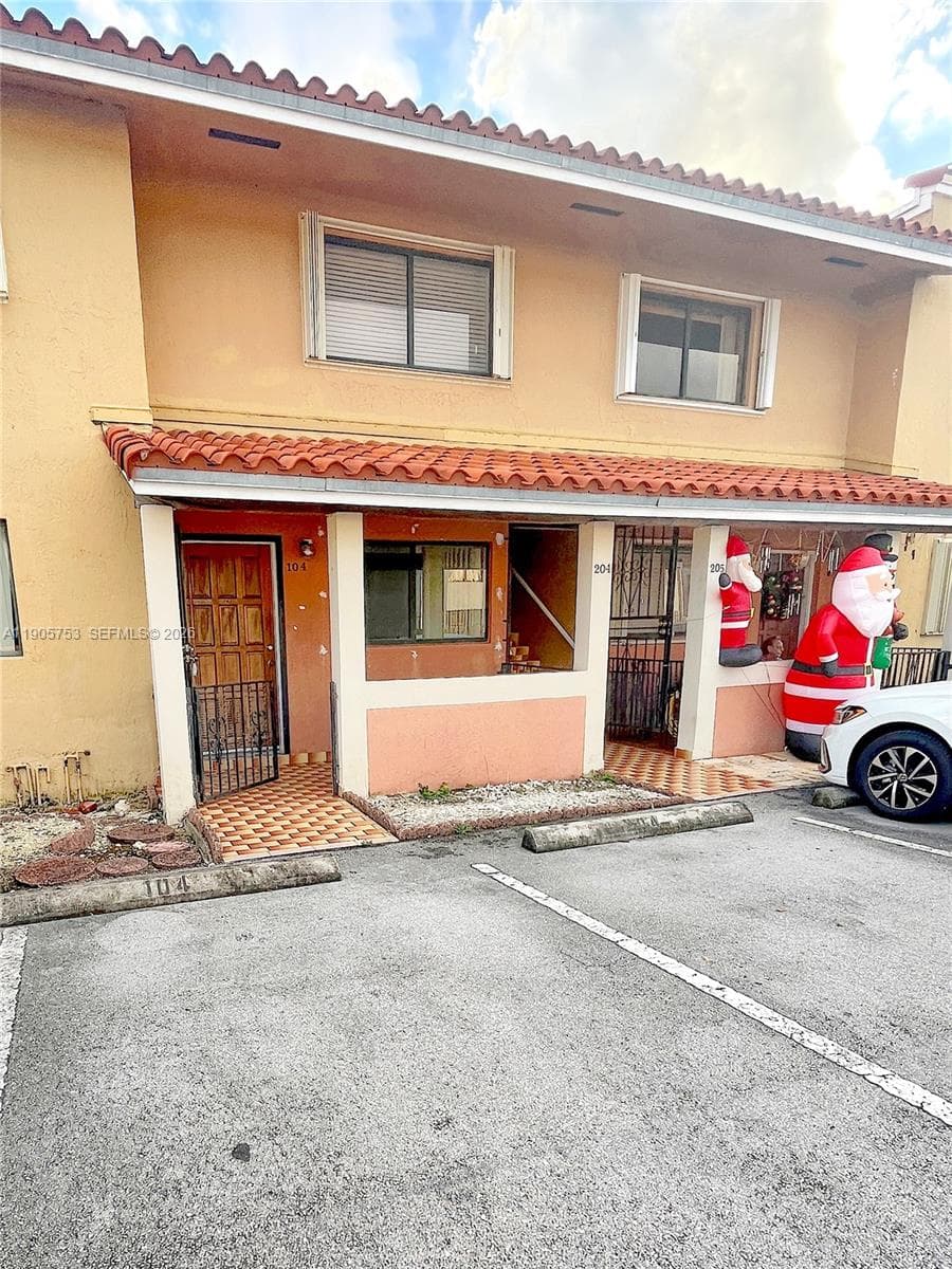 2740 W 63rd St # 104, Hialeah, FL 33016 photo 4
