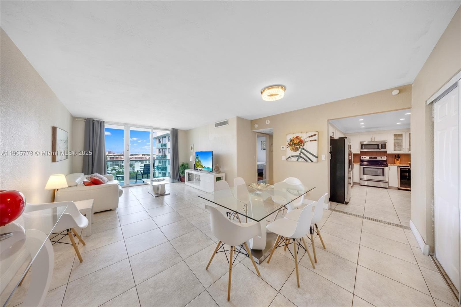 3801 S Ocean Dr # 15R, Hollywood, FL 33019
