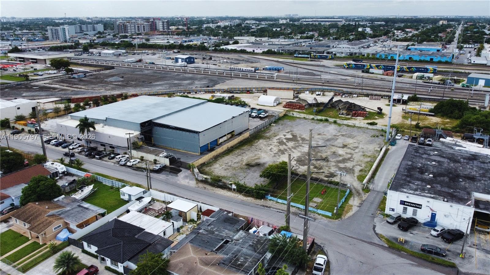 8650 NW 36 Ave, Miami, FL 33147 photo 2