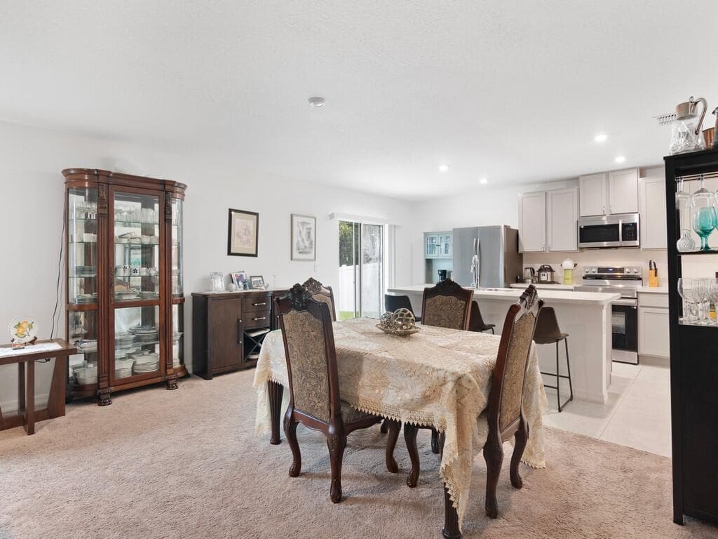 7976 105th Avenue, Vero Beach, FL 32967 photo 4