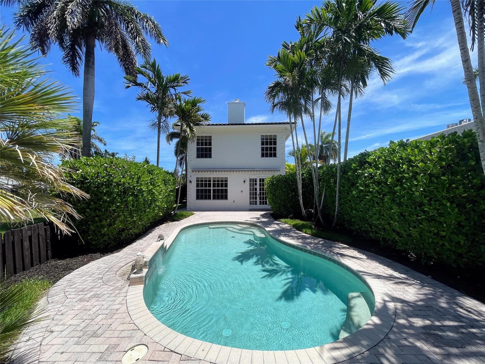 929 NE 18th Court, Fort Lauderdale, FL 33305 photo 2