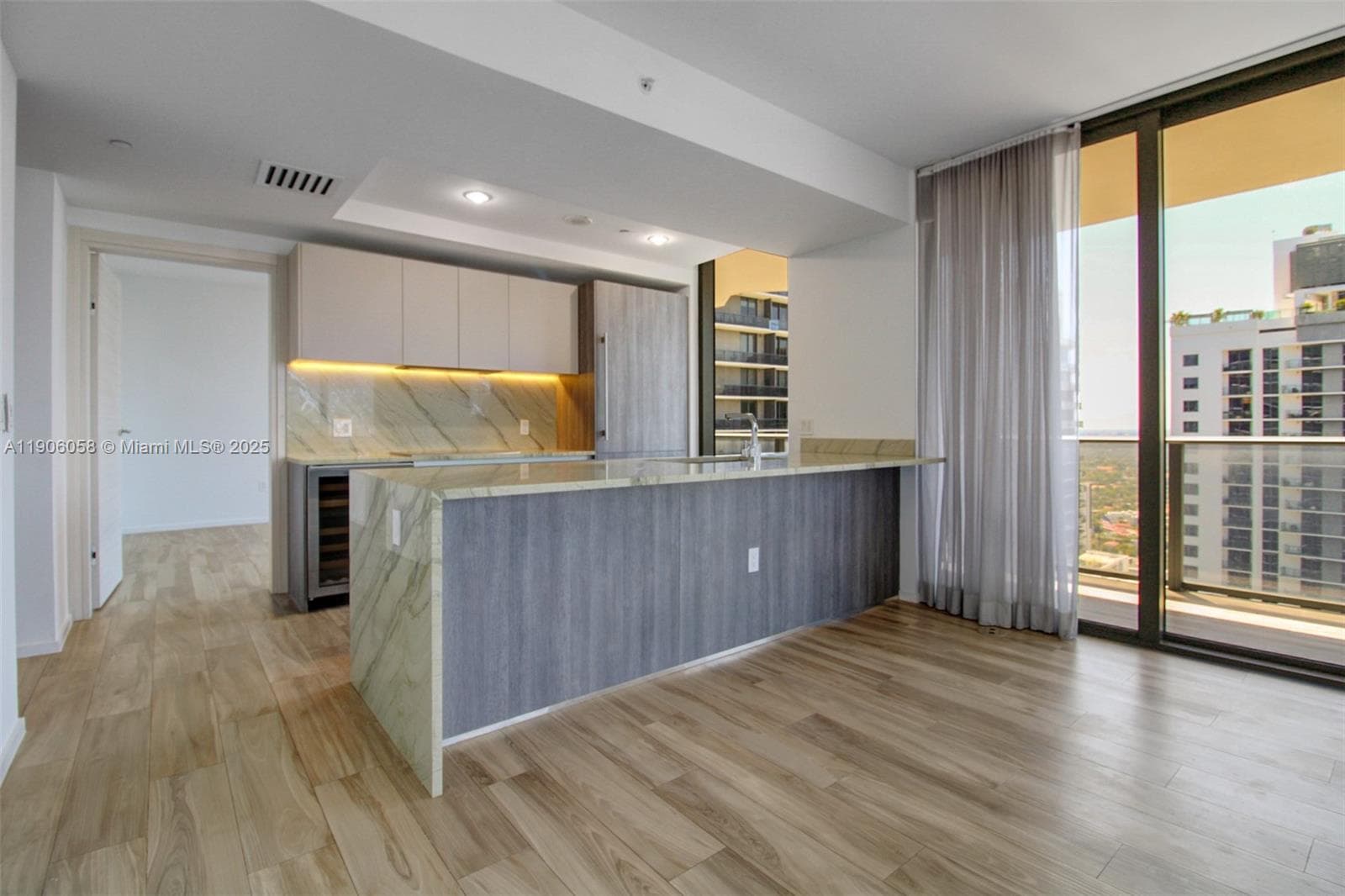 801 S Miami Ave # 4309, Miami, FL 33130 photo 5
