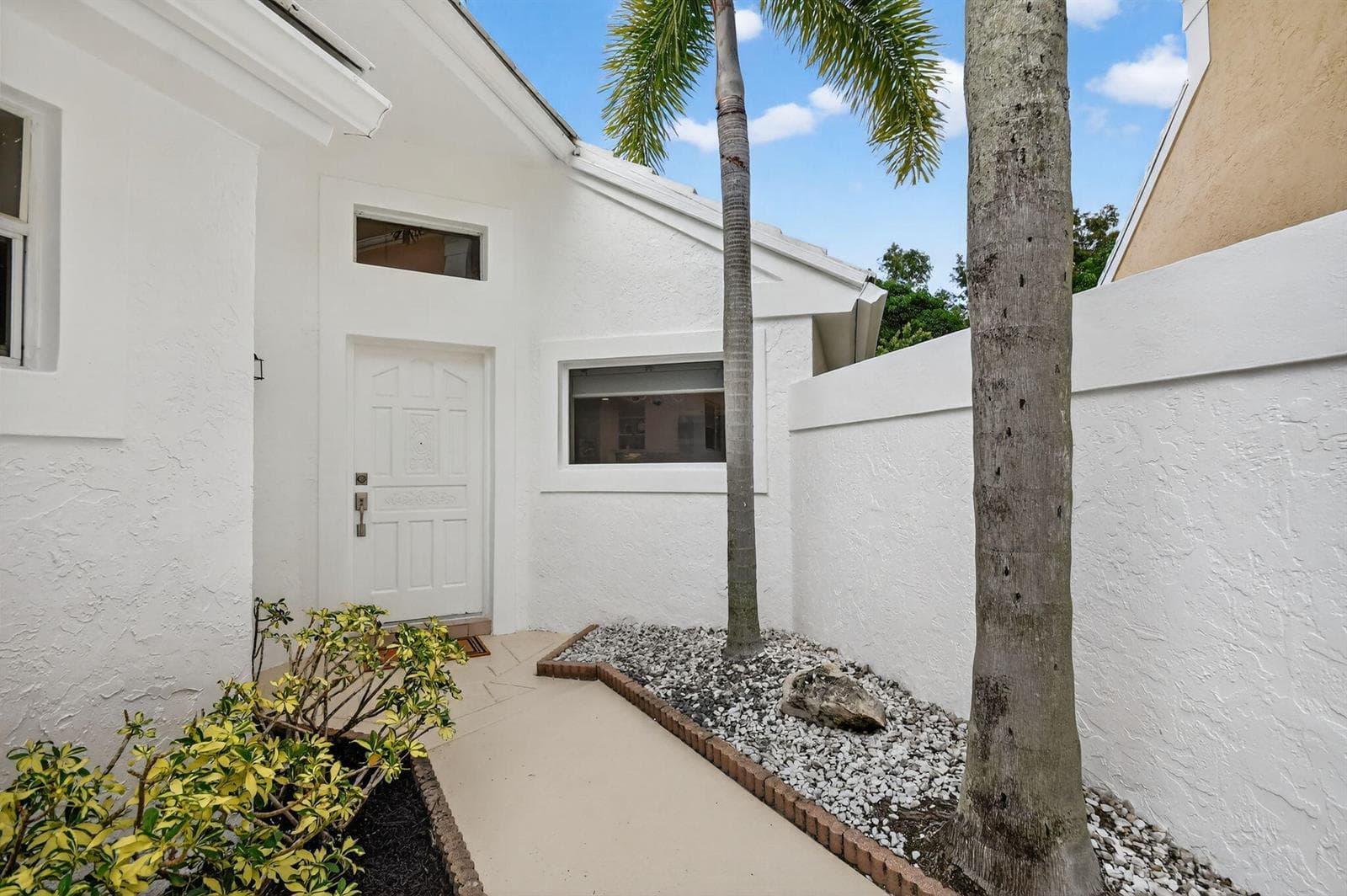 9333 Heathridge Drive, West Palm Beach, FL 33411 photo 5