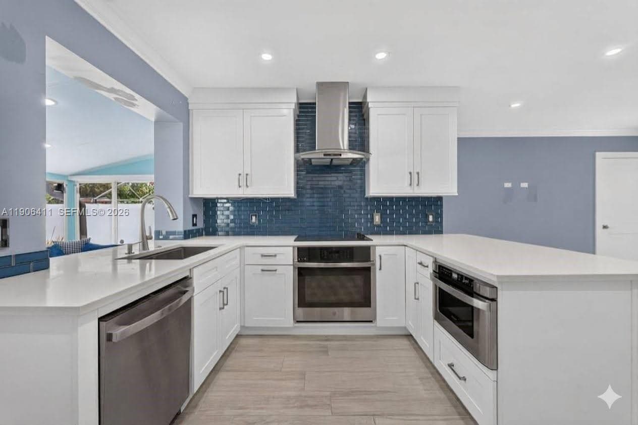 717 SE 2nd St, Deerfield Beach, FL 33441 photo 3