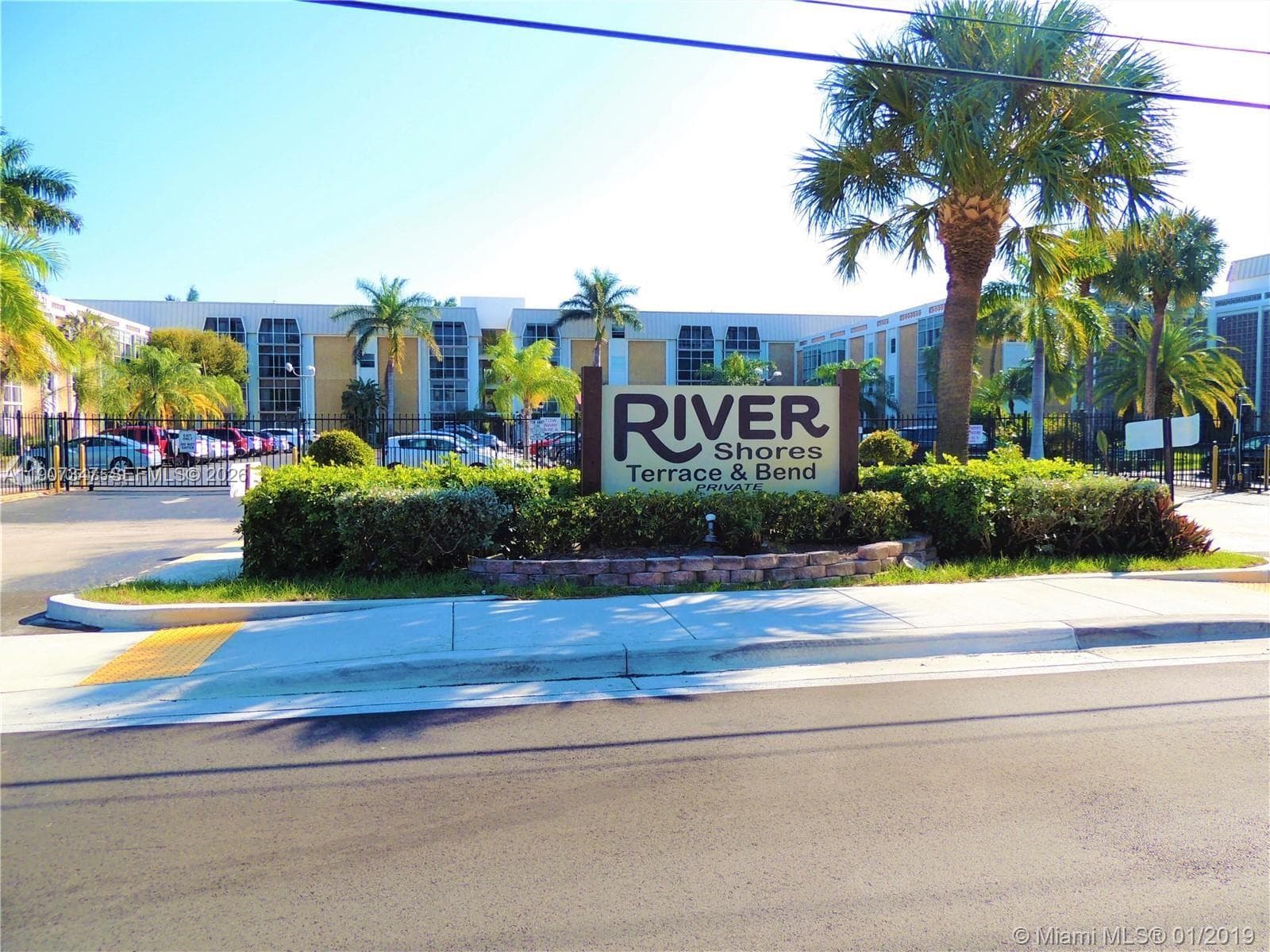3040 NE 16th Ave # 216, Oakland Park, FL 33334 photo 2
