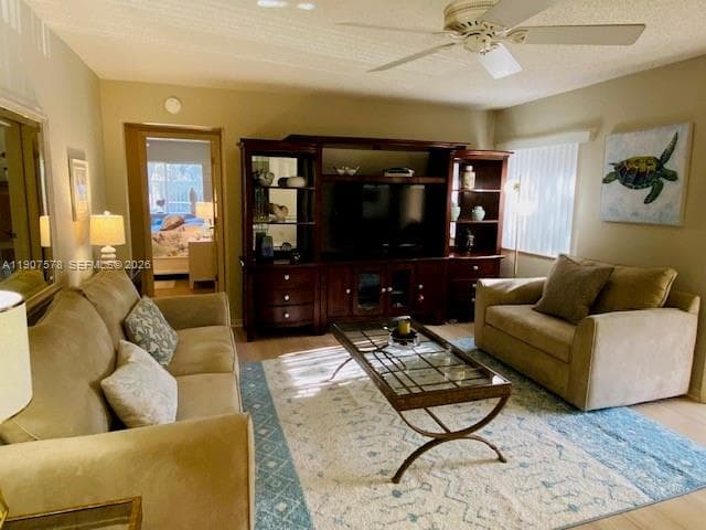 442 Pine Glen Ln # D-2, Green Acres, FL 33463 photo 4