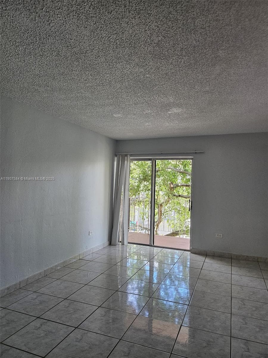 8101 SW 73rd Ave # 30, Miami, FL 33143 photo 3