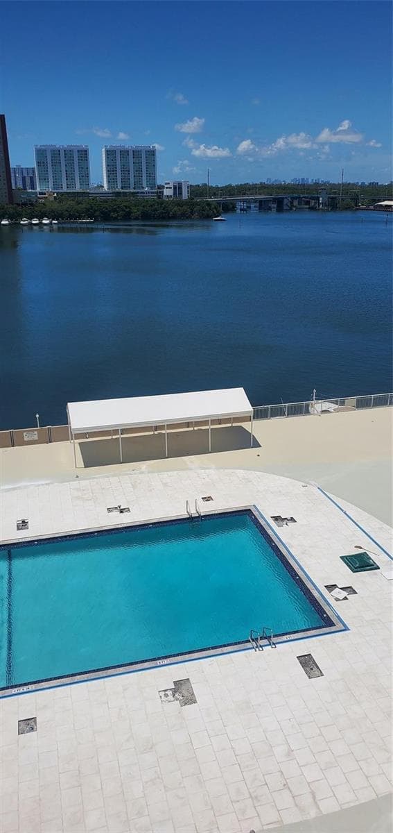 250 174th Street # 819, Sunny Isles Beach, FL 33160 photo 4