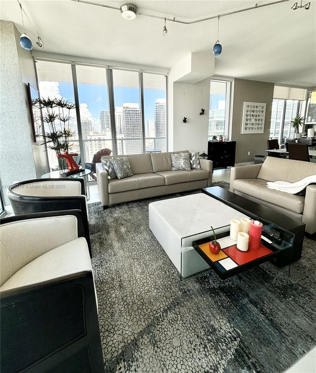 79 SW 12th St # 4012-S, Miami, FL 33130 photo 5