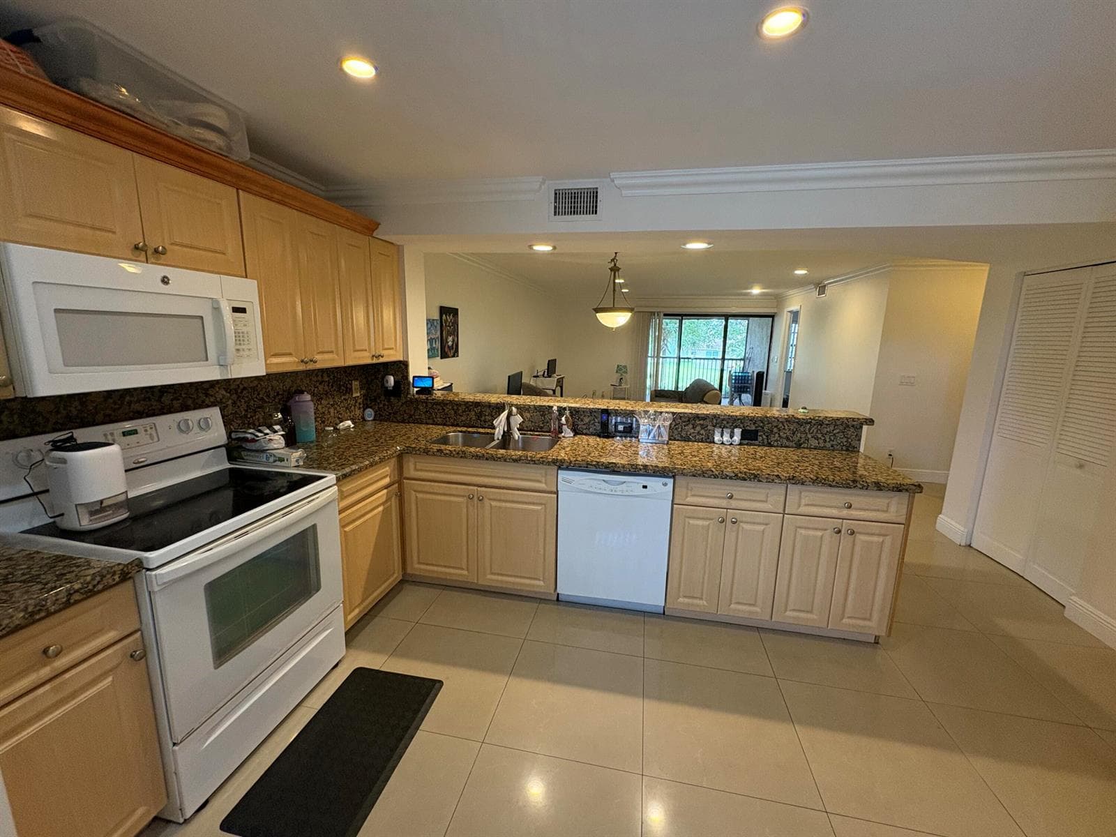 1400 NW 45th Street # B7, Deerfield Beach, FL 33064 photo 4