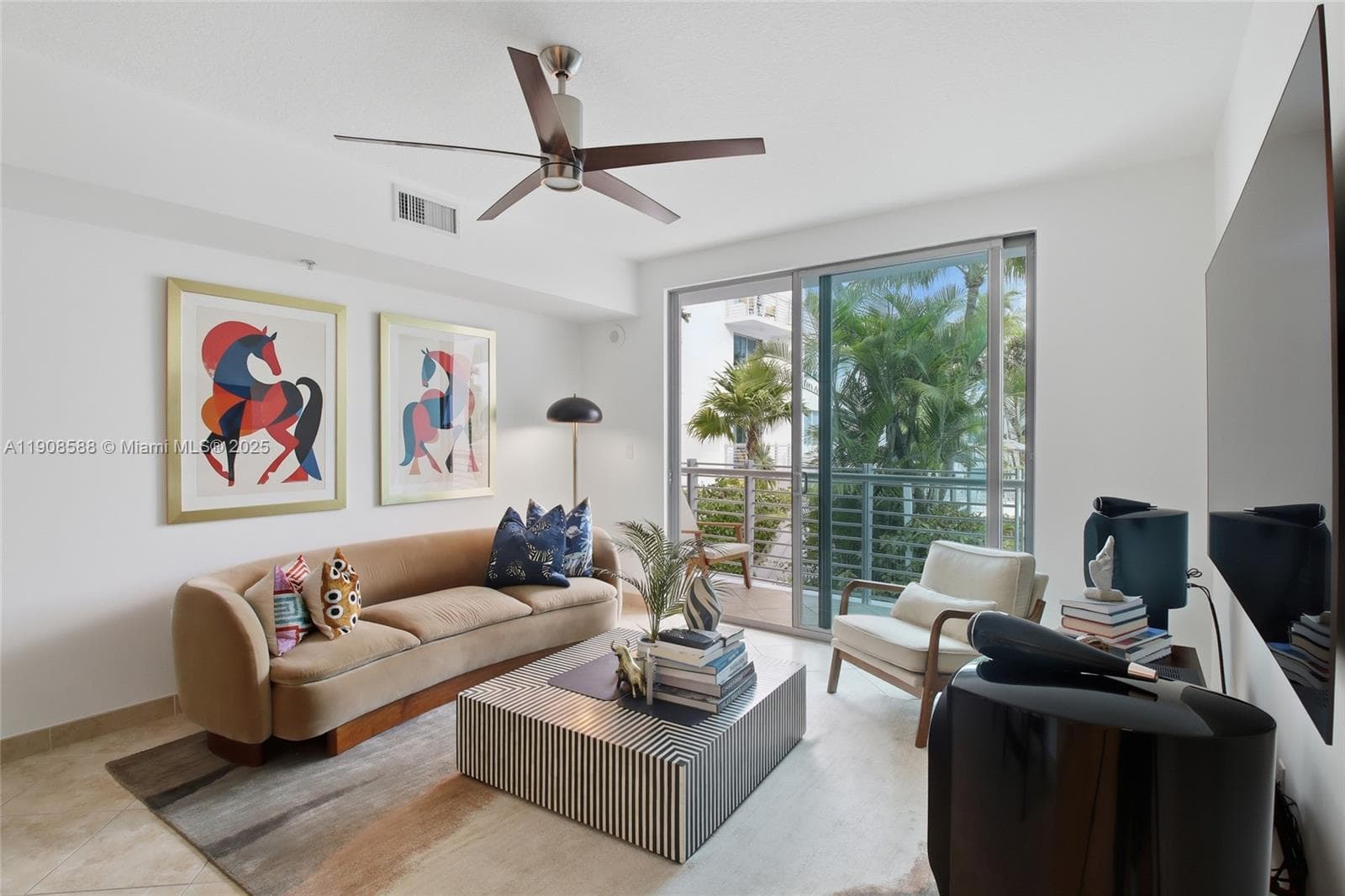 110 Washington Ave # 2420, Miami Beach, FL 33139 photo 3
