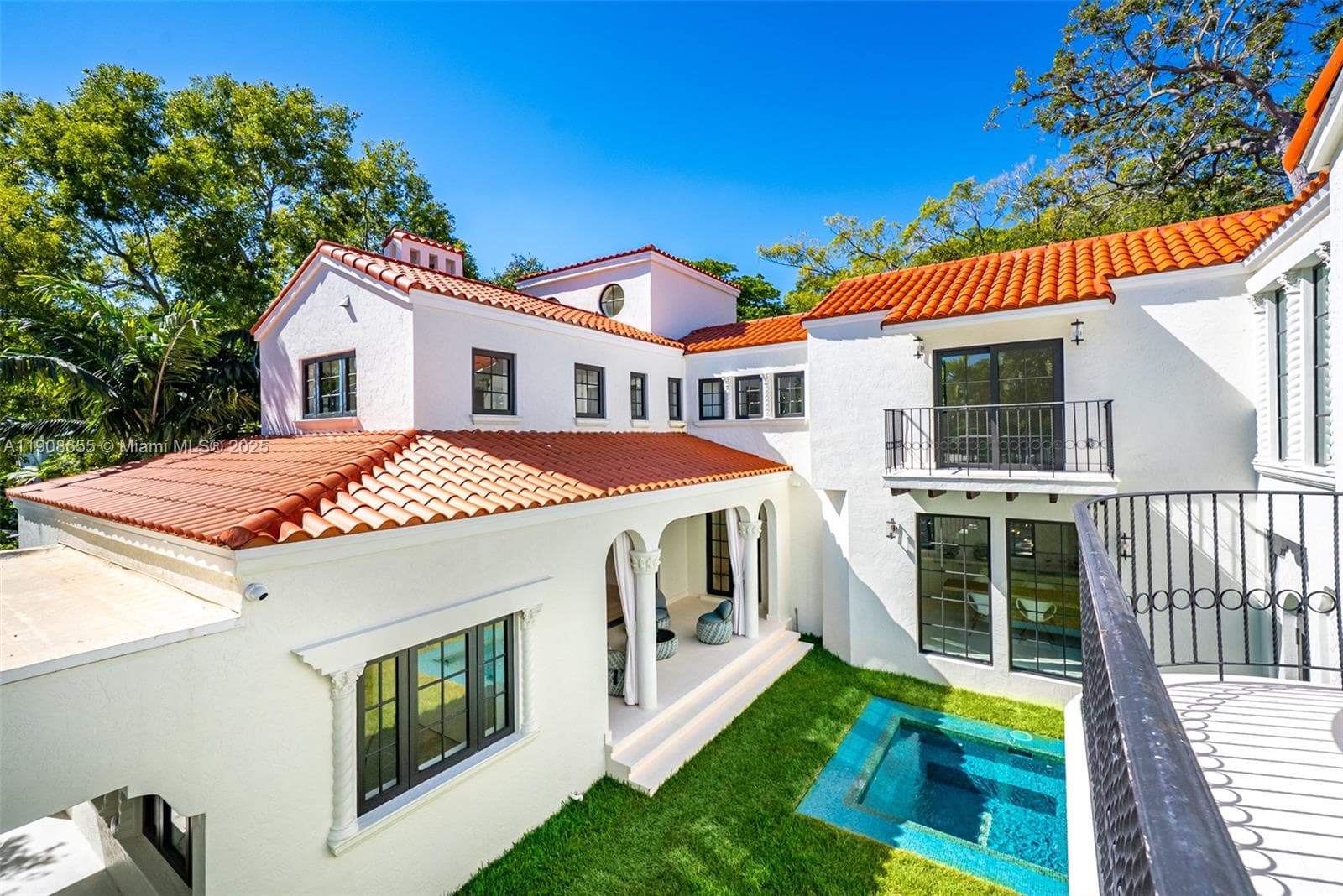 601 NE 56th St, Miami, FL 33137 photo 4