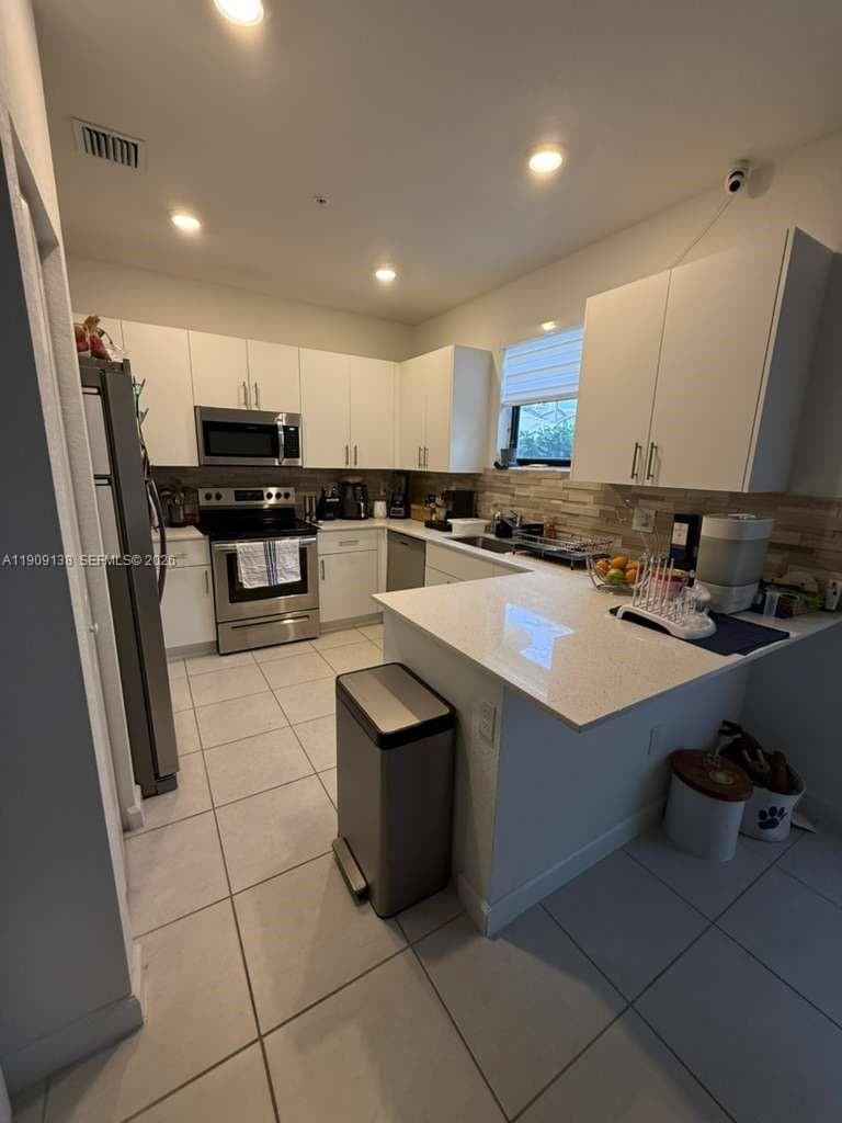15929 SW 2nd Pl, Pembroke Pines, FL 33027 photo 4