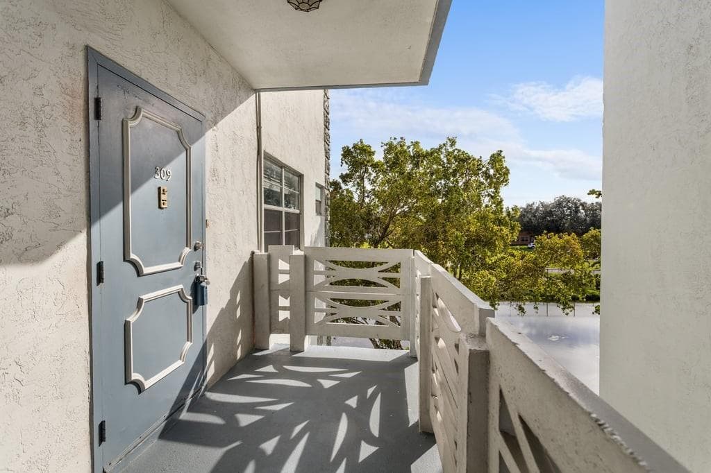 4090 NW 42nd Avenue # 309, Lauderdale Lakes, FL 33319 photo 3