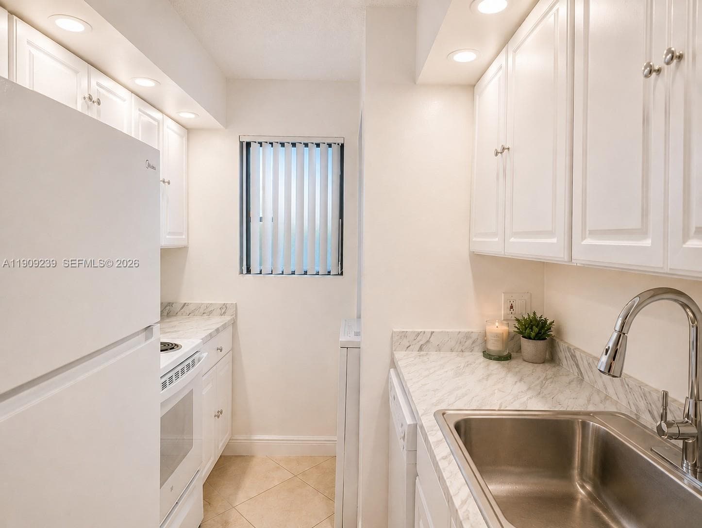 523 Trace Cir # 105, Deerfield Beach, FL 33441 photo 5