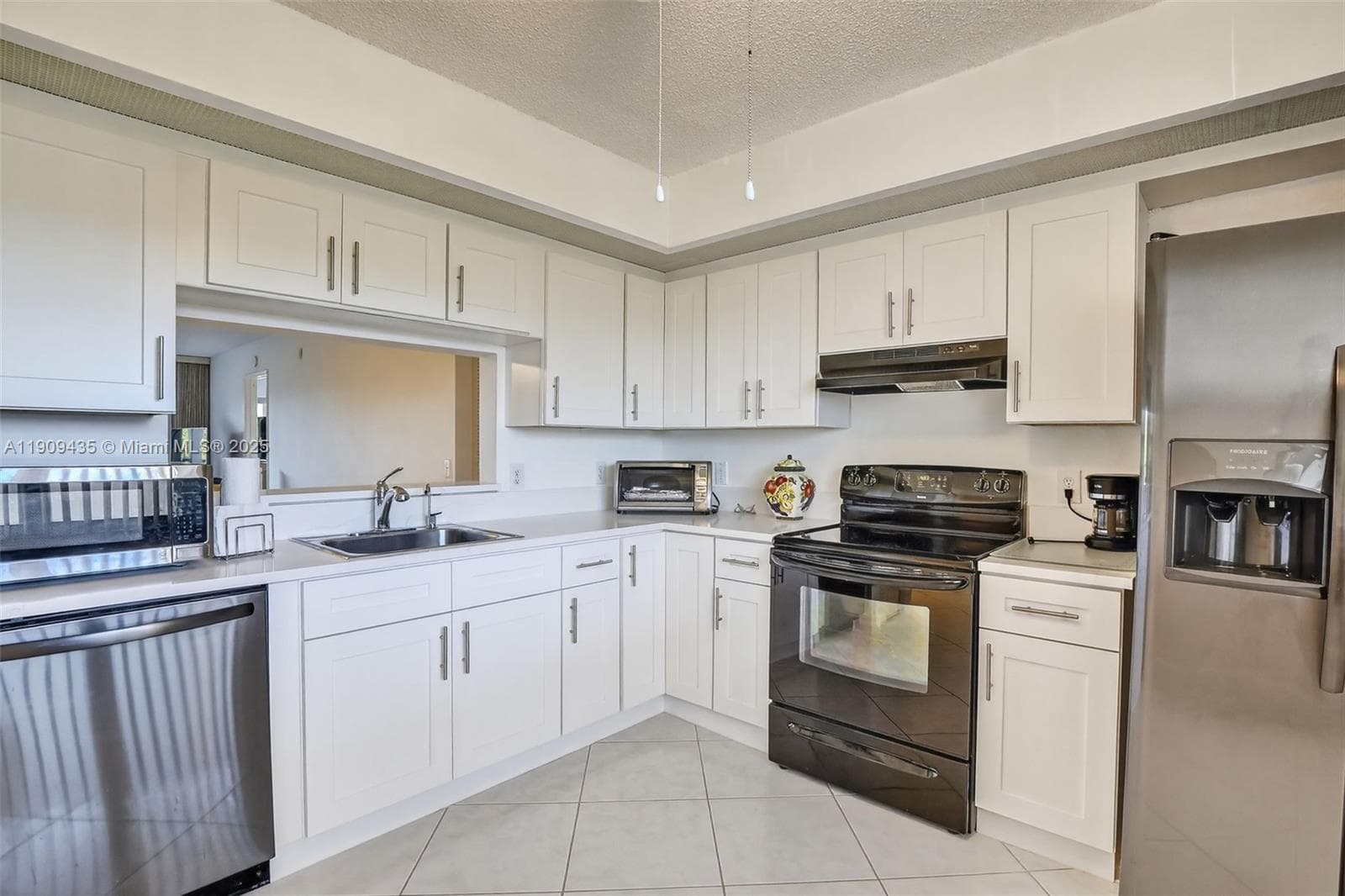 13105 SW 16TH CT # 407L, Pembroke Pines, FL 33027 photo 3