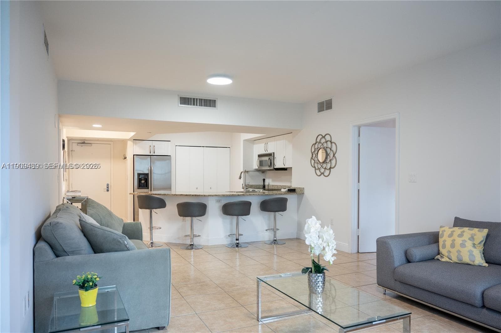 19900 E Country Club Dr # 318, Aventura, FL 33180 photo 2