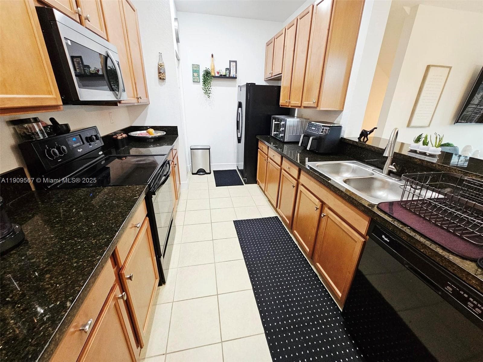 809 SW 147 AVE # 1401, Pembroke Pines, FL 33027 photo 4