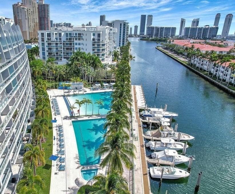 2950 NE 188th St # 501, Aventura, FL 33180 photo 3