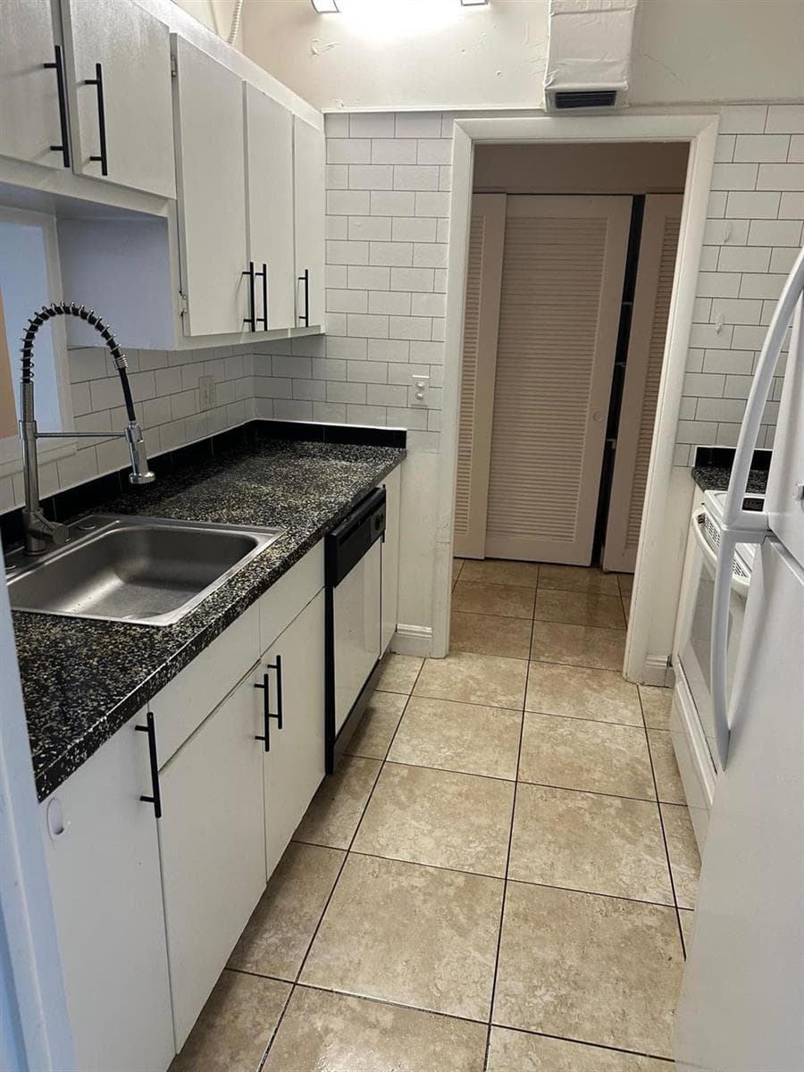 400 N Riverside Drive # 102, Pompano Beach, FL 33062 photo 2