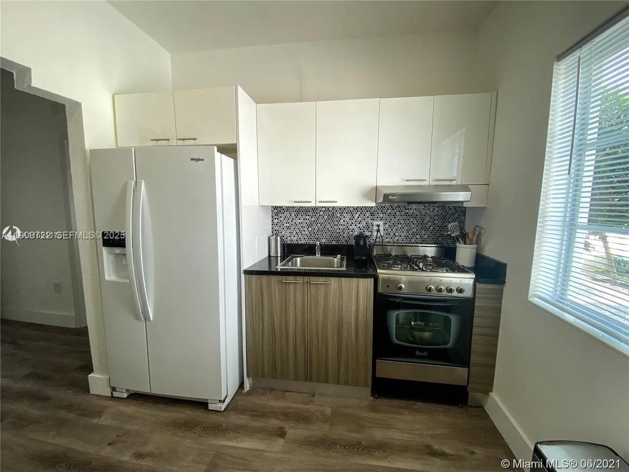 8415 Harding Ave # 5, Miami Beach, FL 33141 photo 4