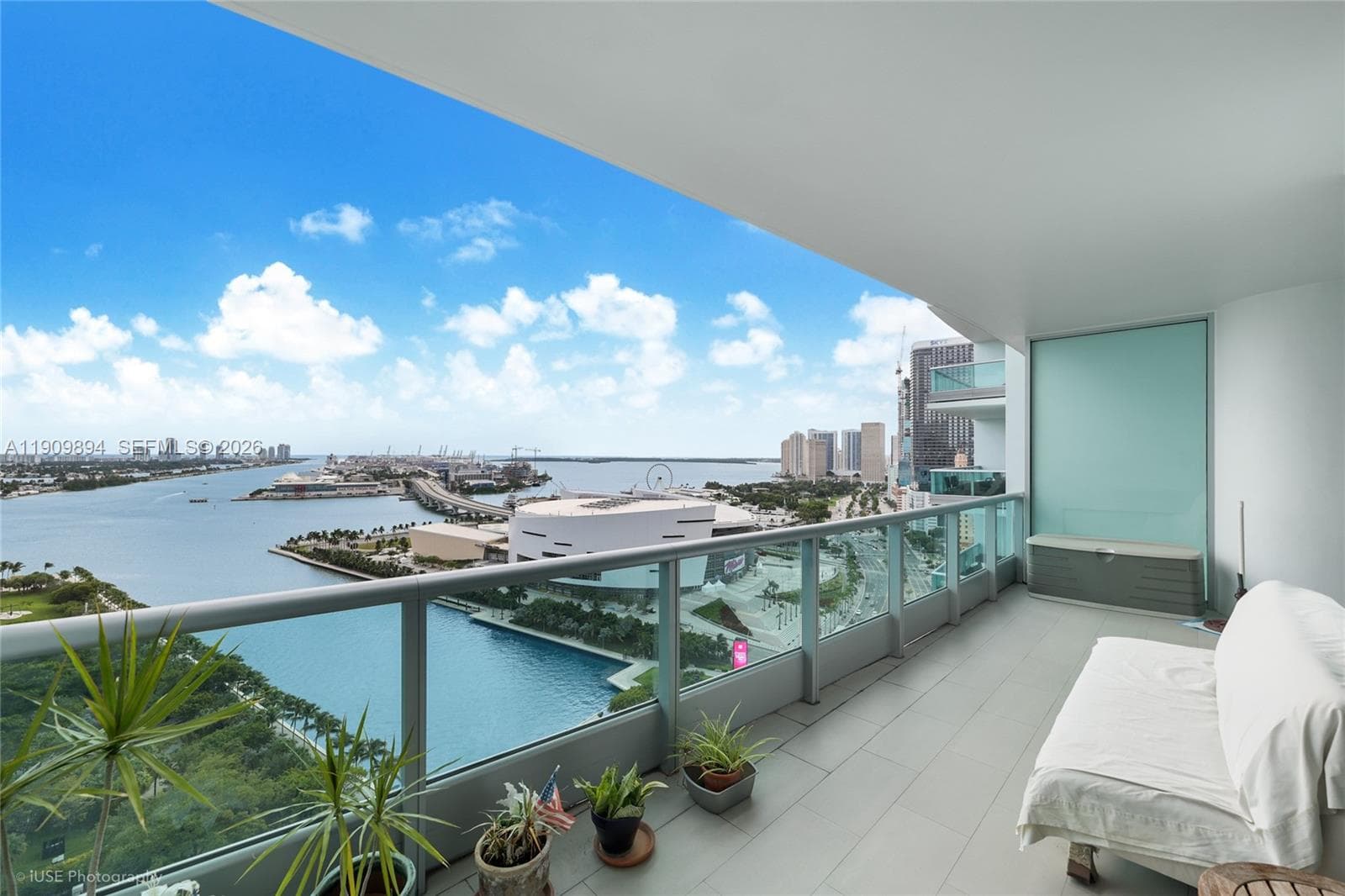 900 Biscayne Blvd # 2602, Miami, FL 33132 photo 2