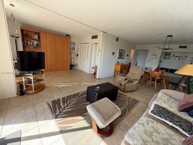 3625 N Country Club Dr # 304, Aventura, FL 33180 photo 2