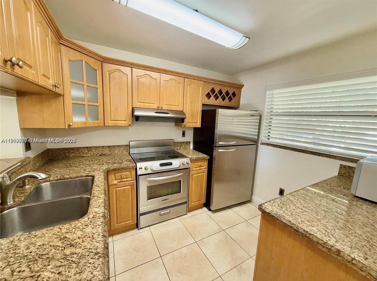 10825 SW 112th Ave # 302, Miami, FL 33176 photo 2