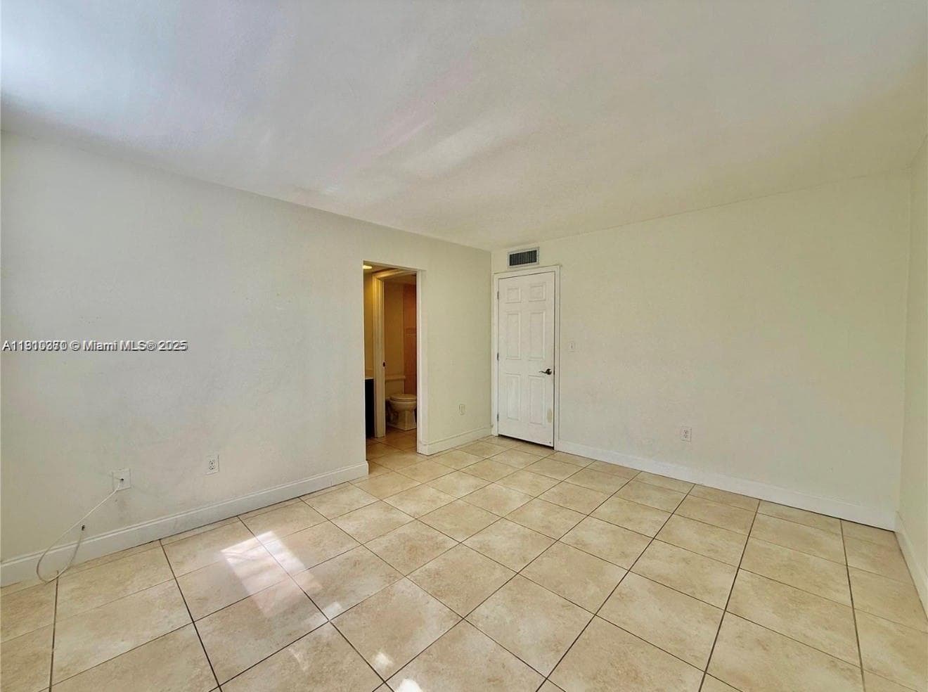 10825 SW 112th Ave # 302, Miami, FL 33176 photo 5