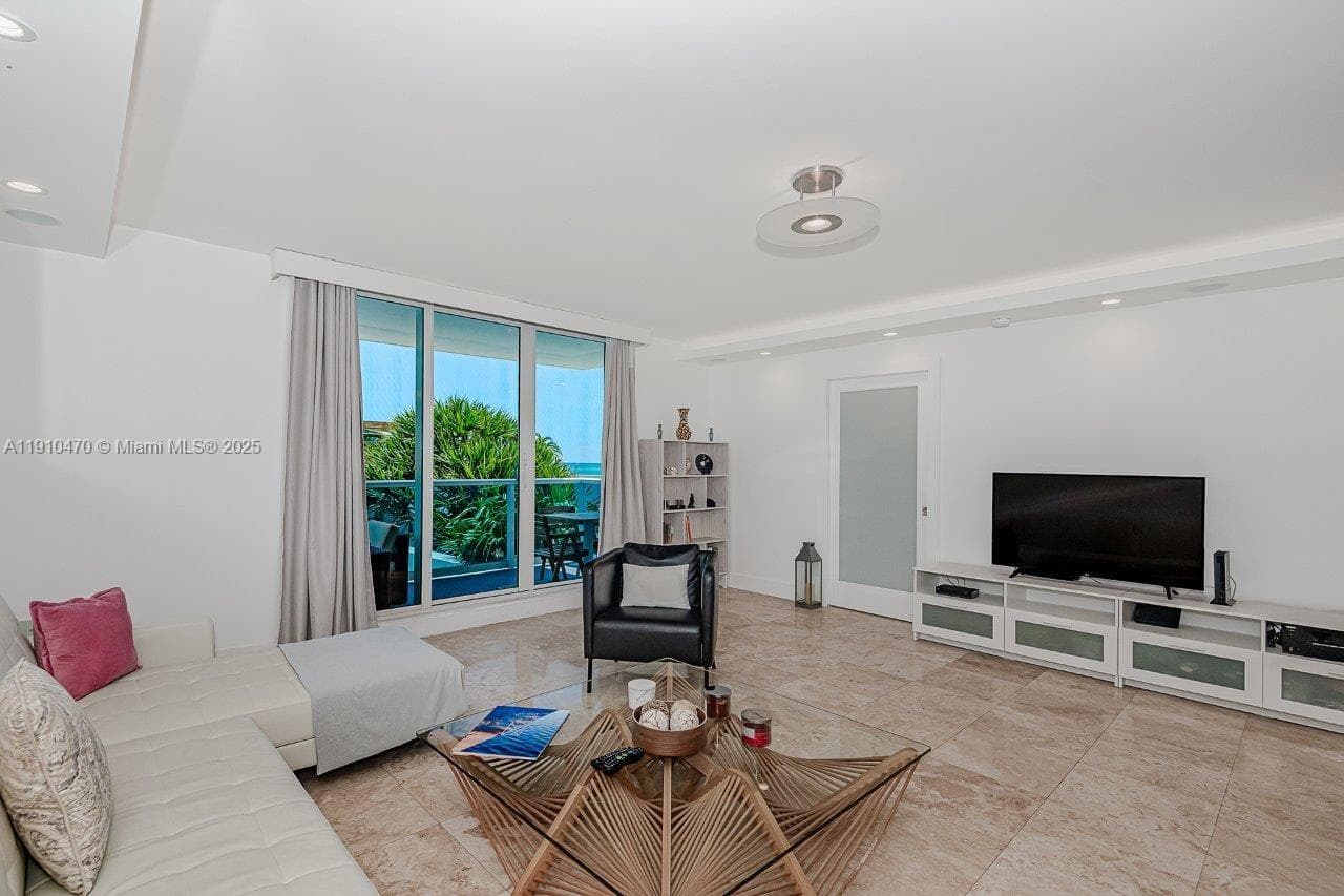 2301 Collins Ave # 310, Miami Beach, FL 33139 photo 5