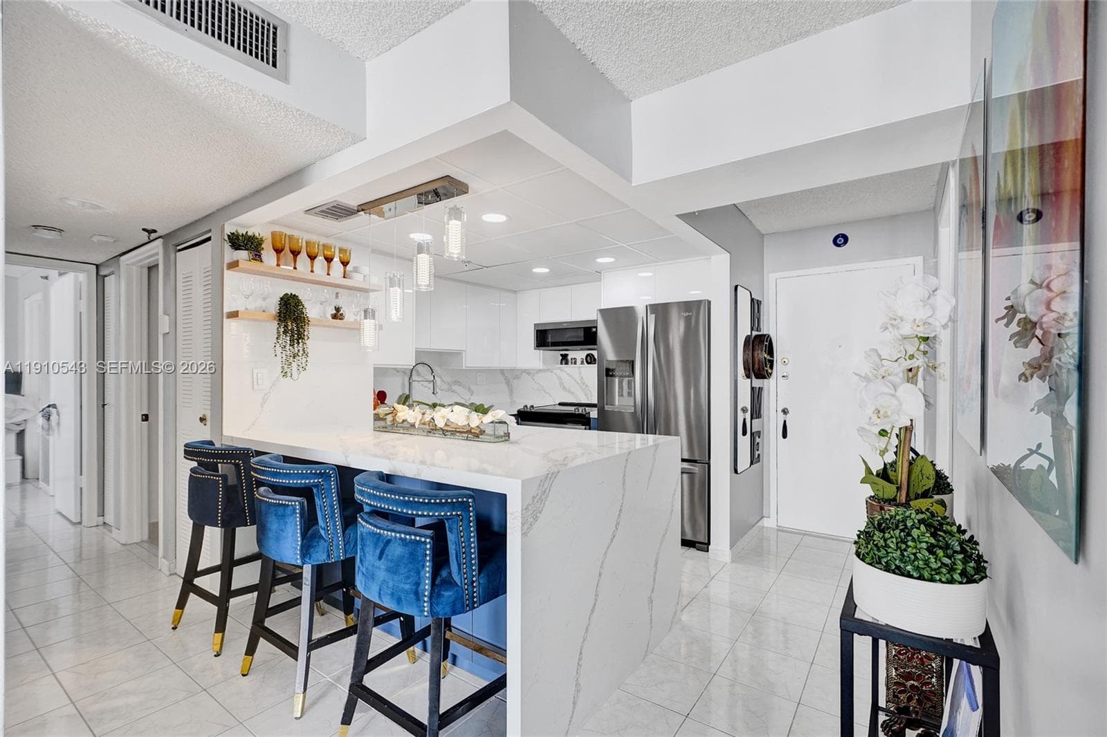 9686 Fontainebleau Blvd # 507, Miami, FL 33172
