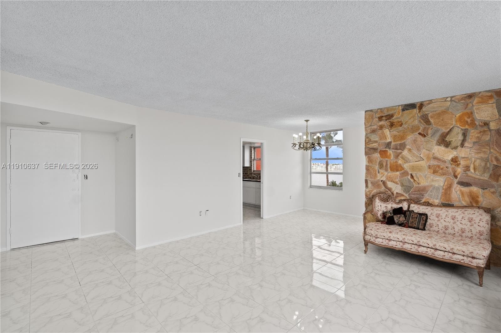1351 NE Miami Gardens Dr # 406E, Miami, FL 33179 photo 5