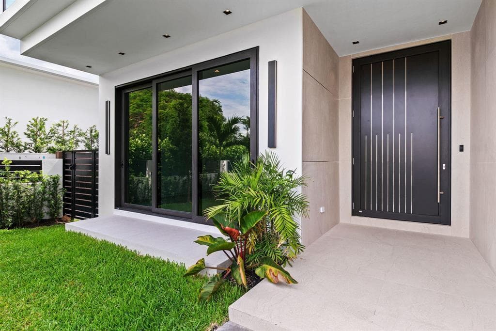 607 NE 17th Avenue, Fort Lauderdale, FL 33304 photo 3