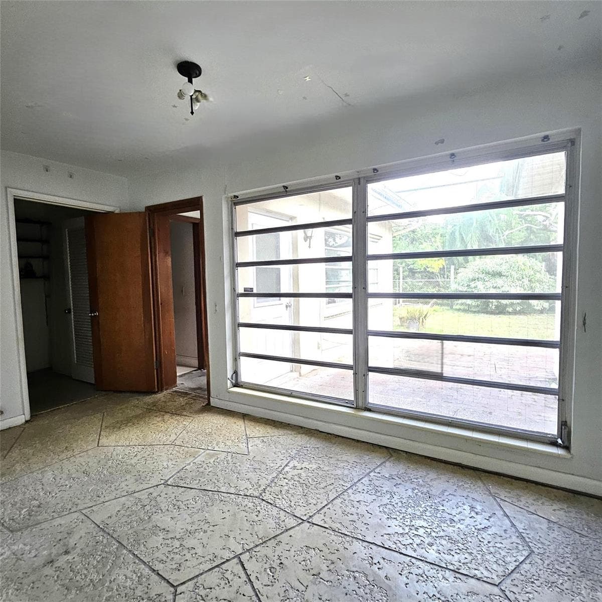 370 NW 65th Avenue, Plantation, FL 33317 photo 4