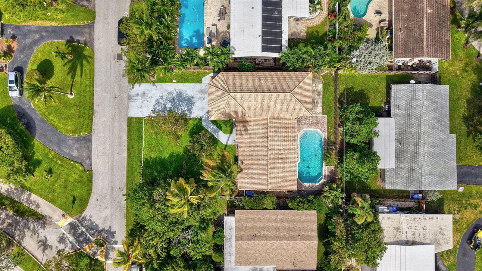 1300 NE 26th Avenue NE, Pompano Beach, FL 33062 photo 4
